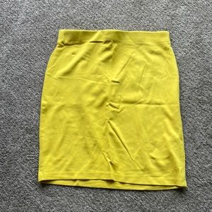 Yellow skirt size medium